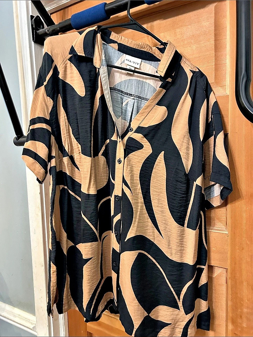 AVA & VIV Abstract Button Down Shirt in Black & Brown Size XXL